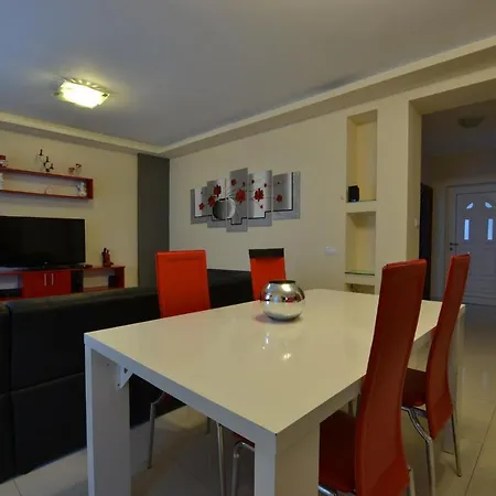 Apartament Two-bedroom In Pula Viii