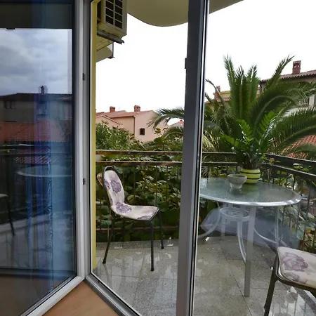 Two-bedroom In Pula Viii Vintijan